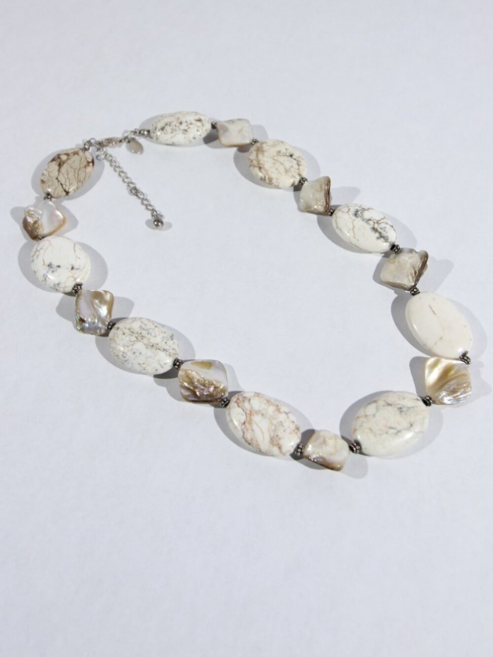Vintage Donna Dressler Sterling Silver .925 Howlite Necklace